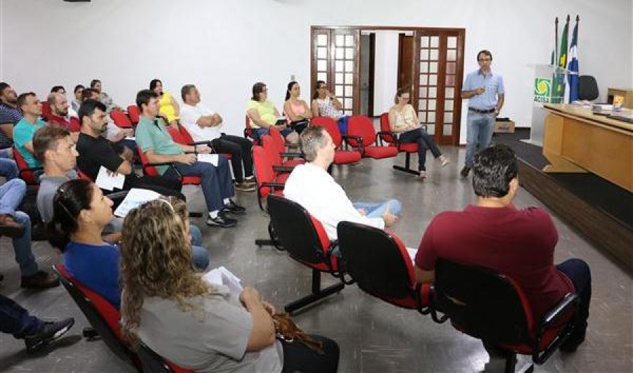 Programa busca viabilizar comercialização de empresas de Santa Helena com órgãos governamentais