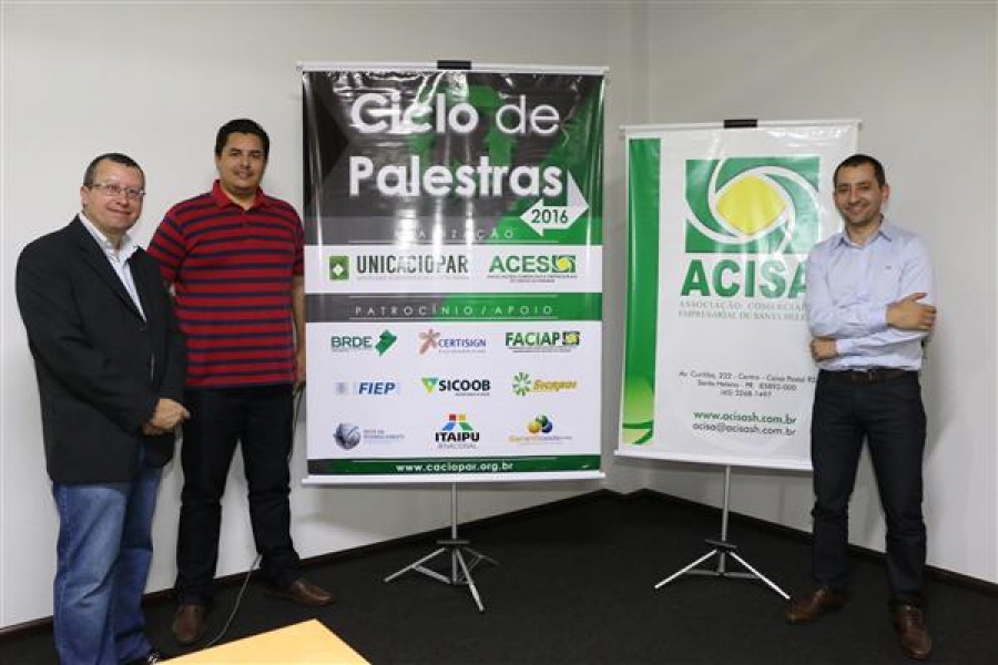 Palestra apresenta alternativas econômicas a empresários de Santa Helena