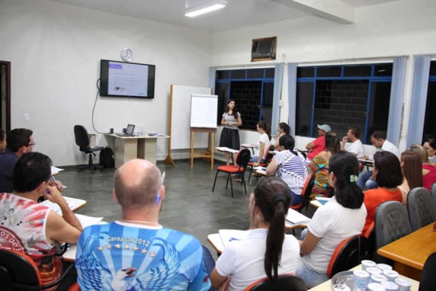 Caso de sucesso da Disney serve de exemplo em curso de excelência no atendimento em Santa Helena