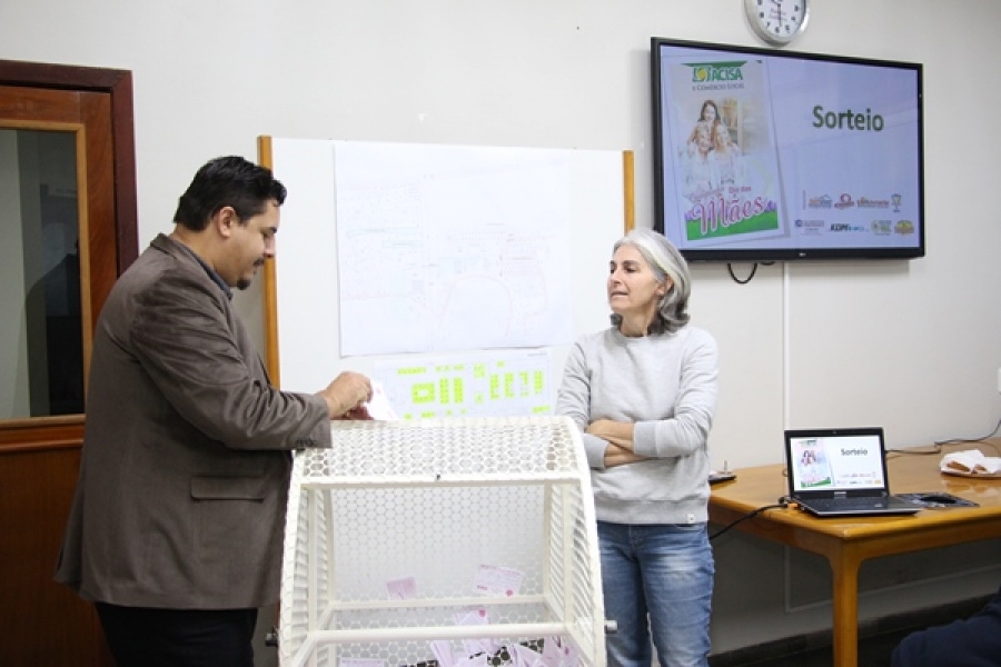 Realizado sorteio da campanha do Dia das Mães em Santa Helena