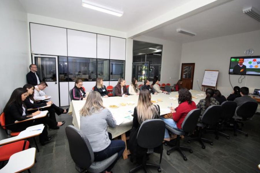 Cumpridas as expectativas da primeira palestra do Escute o Especialista em Santa Helena