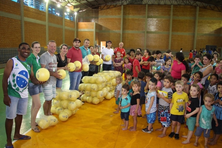 Distrito de Santa Helena mobiliza a comunidade para comemoração do Dia das Crianças