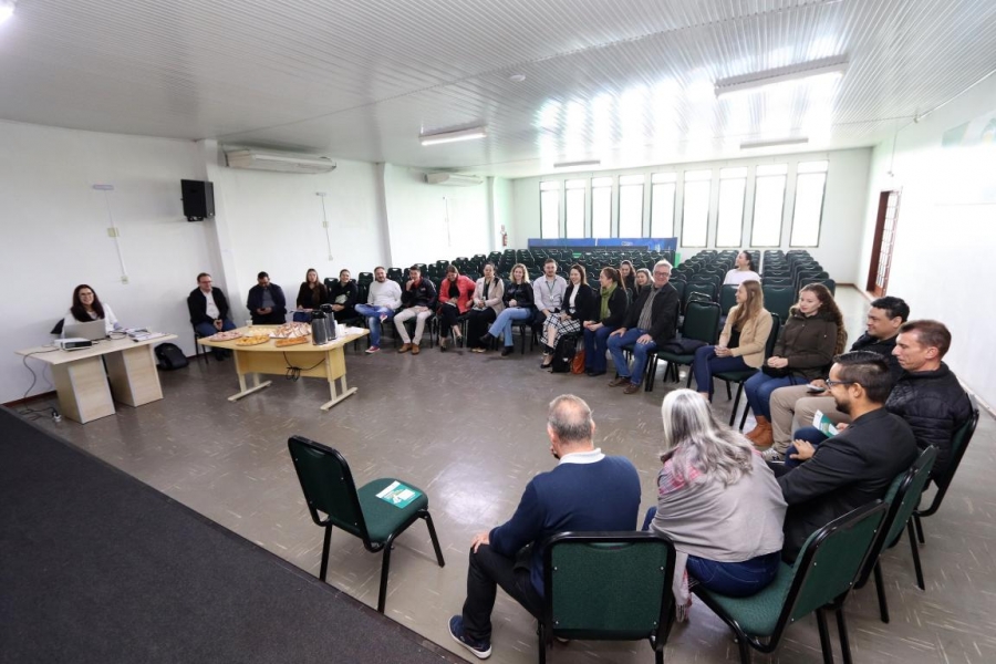 Novas parcerias da Caciopar são apresentadas em Santa Helena para associações comerciais da microrregional