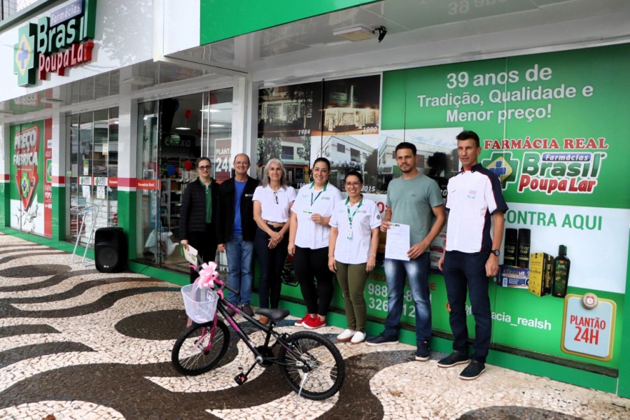 Acisa entrega sete prêmios em Santa Helena pela Campanha Comprar Aqui dá Sorte