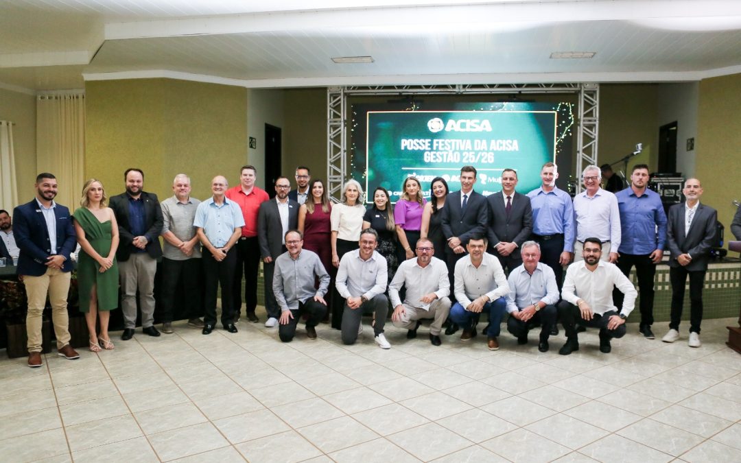 Posse festiva conclui trâmites para oficialização de novas diretorias da Acisa e conselhos