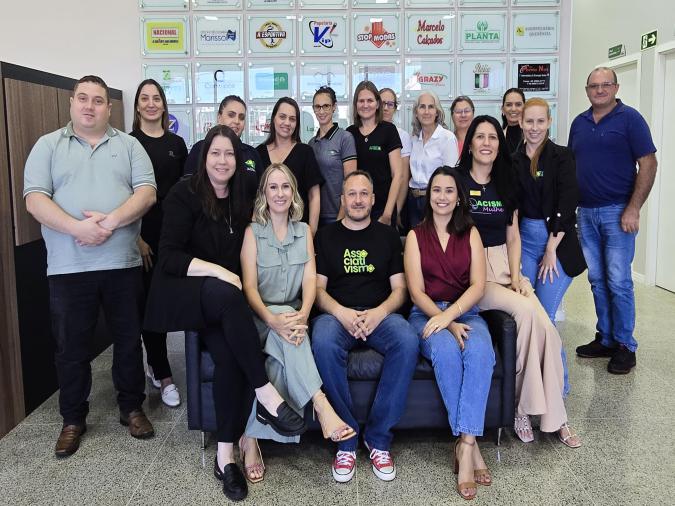Associações comerciais da Micro 1 da Caciopar discutem adequações em estatutos e compras públicas